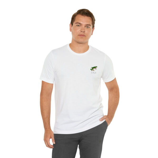 Quality and Versatility: With meticulous attention to detail in the design and the use of high-quality materials, our Kambo Frog T-Shirt guarantees versatility and reliability for all your casual appearances. The impeccable craftsmanship ensures that this t-shirt will remain a staple choice in your wardrobe. Embrace the fusion of fashion and nature and elevate your style game to new heights!