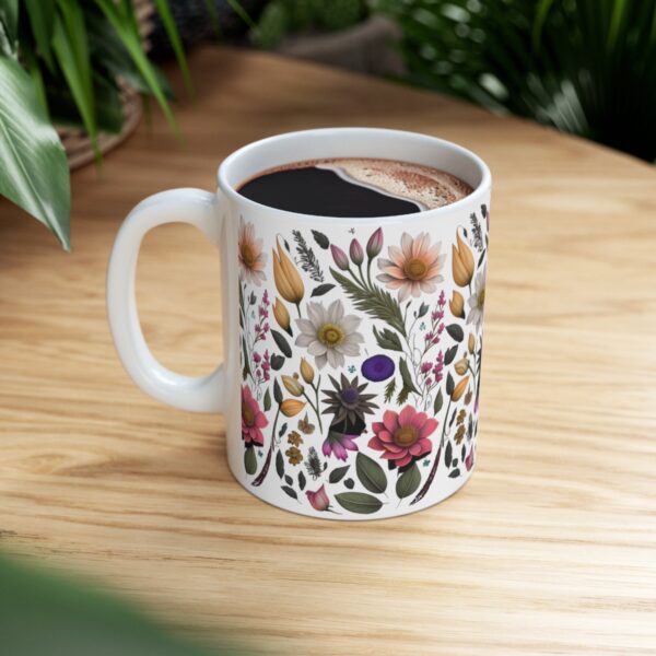 Experience the epitome of customization, quality, and style with our Ceramic Wild flowers Mug. Treat yourself or surprise your loved ones with a gift.