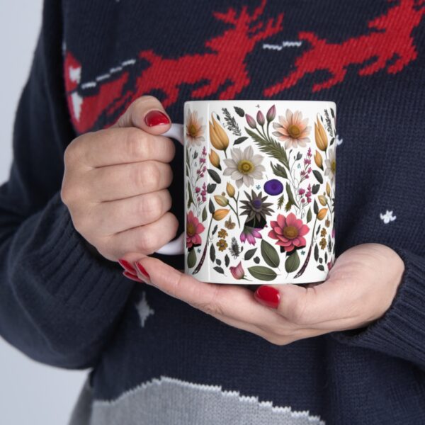 Experience the epitome of customization, quality, and style with our Ceramic Wild flowers Mug. Treat yourself or surprise your loved ones with a gift.