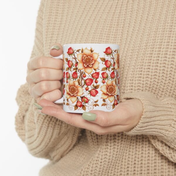 Personalization, Quality, and Style Experience the epitome of customization, quality, and style with our Ceramic Roses Mug.