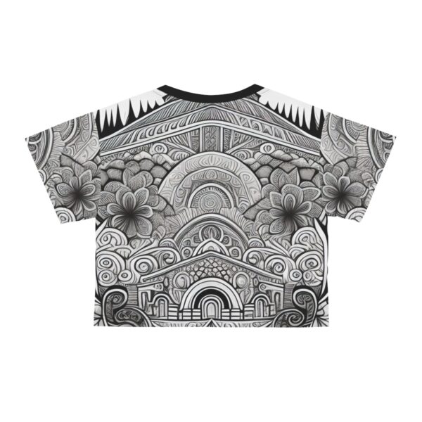 Embrace the power of Black & white and the magic of sunshine with our Black and white Crop Top Tee. It's time to elevate your wardrobe with a touch of ethereal elegance and spread joy wherever you go. Get ready to bask in the sun's warmth, surrounded by the enchanting beauty of nature, while enjoying the utmost comfort and style in spades.