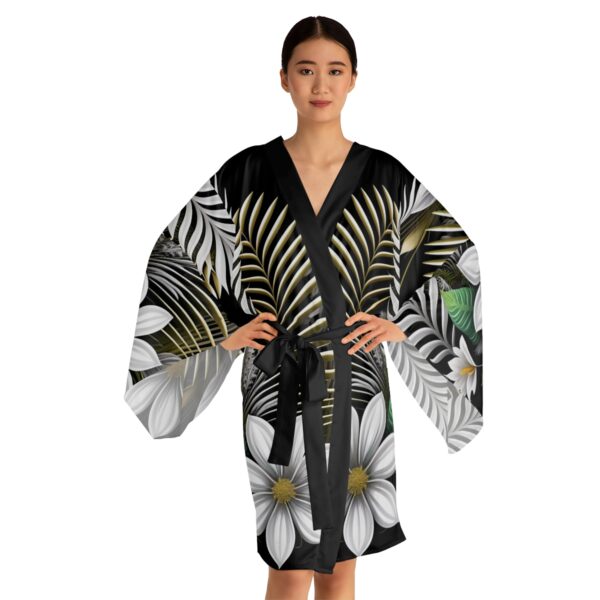 Indulge in Comfort and Beauty Unwind in style with our Flower Long Sleeve Kimono. Experience the beauty, versatility, and luxurious feel that these robes offer. Whether you’re gifting it to a loved one or treating yourself, these robes are the perfect choice for those who appreciate the artistry of Japanese fashion. Embrace comfort and elegance with every wear. Order yours today and elevate your loungewear collection.