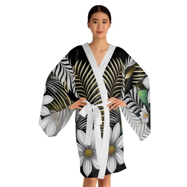 Indulge in Comfort and Beauty Unwind in style with our Flower Long Sleeve Kimono. Experience the beauty, versatility, and luxurious feel that these robes offer. Whether you’re gifting it to a loved one or treating yourself, these robes are the perfect choice for those who appreciate the artistry of Japanese fashion. Embrace comfort and elegance with every wear. Order yours today and elevate your loungewear collection.