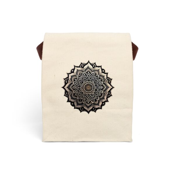 Elevate Your Lunchtime Experience with the Stylish and Functional Mandala Lunch Bag! Tired of boring and flimsy lunch bags? Upgrade your lunch game with the Mandala Lunch Bag! Whether you're heading to school or the office, this lunch bag is designed to combine durability and style to perfection.